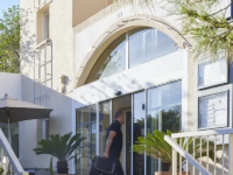 Hôtel Cyano Fréjus Saint RAPHAËL Hoteles en Var