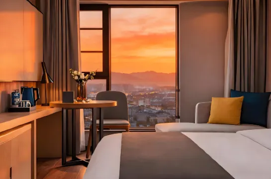 Hemu Hotel Apartment (Chuanxingulou Metro Station, Kunming University of Science and Technology)