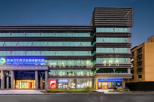 TAI YI · Z HOTEL