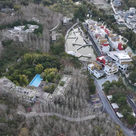 Qianshan Country Resort Hotel