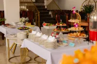 Cannes Hotel - breakfast