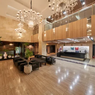 Gyeongju GG Tourist Hotel Отели рядом с достопримечательностью «Храм Попчанса»