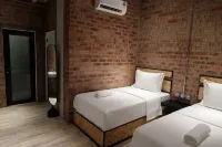 Brick Box Family Hotel Ipoh