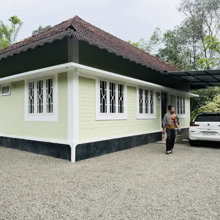 Riverside Homestay by Nature