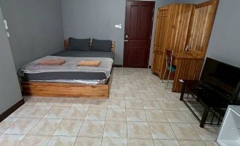 Soi 5 Apartment