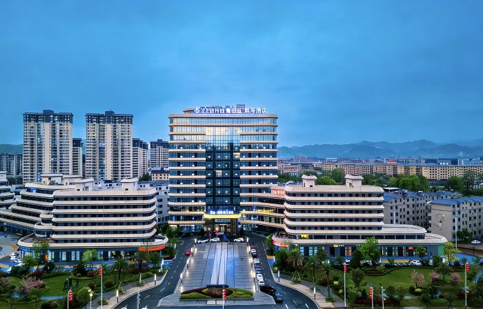 Yijia International Piano Hotel, Shicheng