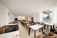 Xijian Hotel (Taoxichuan Cultural and Creative Block) - sarapan
