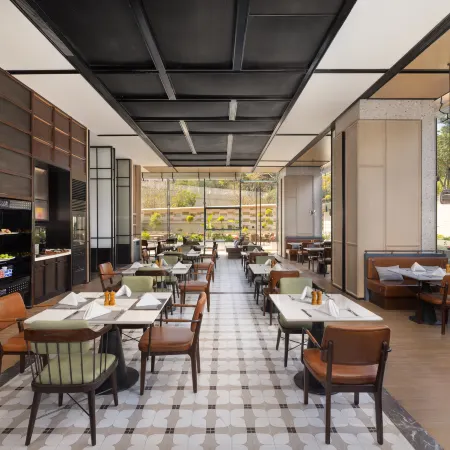 Four Points by Sheraton Chengdu East Station
