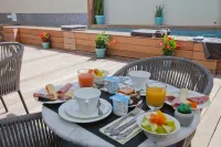 Hôtel la Villa Port d'Antibes & Spa - breakfast