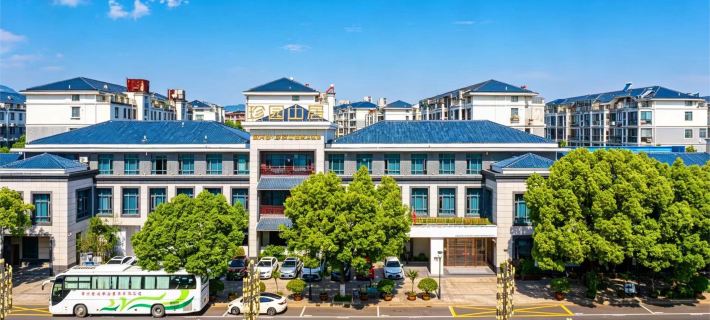 ZHEN YUAN SHANJU RESORT HOTEL Ξενοδοχεία στην πόλη Λιγιάνγκ