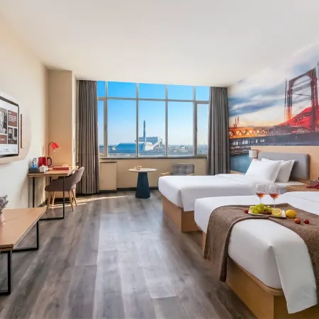 Tuyue · Urban Sleep-Soft PLUS Hotel