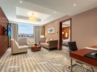 Yinchuan Guomao Center Hotel Hotels near Chengtian Monastery