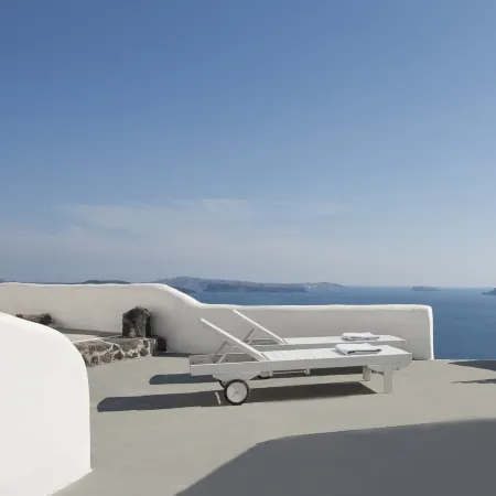 Alexander's Suites