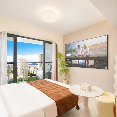 Sanya Guanyu Lanting Seaview Apartment (Sanya Bay Coconut Dream Corridor Branch