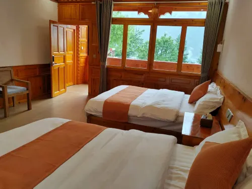Daerjie Homestay (Zhonglu Jikayi XI ZANG Village) - เปิดใหม่