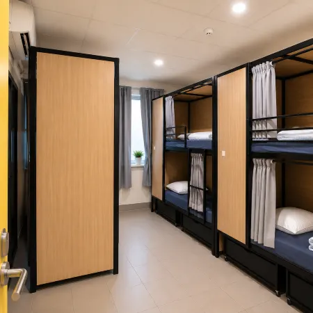 Capsule Perth City Backpackers Hostel - Note - Valid Passport Required to Check IN