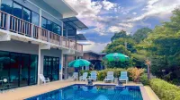 Phangpring Beach Resort - Parking