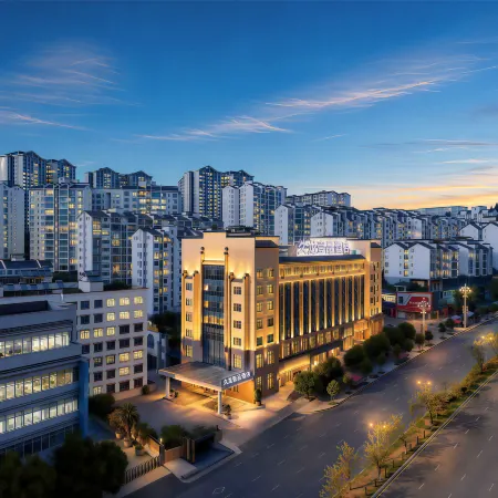Fenglin Tianxia Hotel