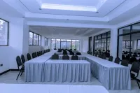 WATER PAVILION HOTEL - parking
