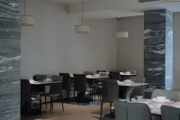 Austin Coast Resort - breakfast
