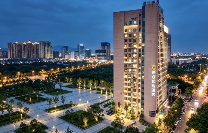 โรงแรมซูเปอร์ 8 สาขา ว่านถง ผูเถียน