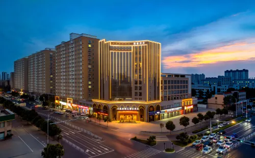 Hualong Lidu Boutique Hotel (Hui County Gongcheng Avenue) - parking
