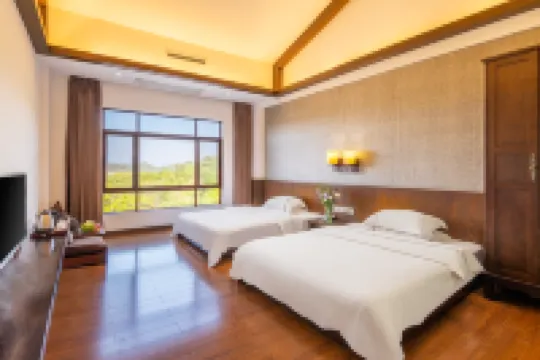 Wanlv Lake · Wanlvgu · Baiziwei Hotel Hotels in Dongyuan