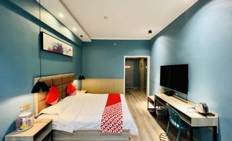 Huayue Fashion Hotel (Gongyi Xinhua North Road Dasong Food City)