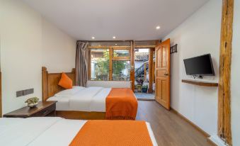 Lijiang Huaxu Inn (Shuhe North Gate)