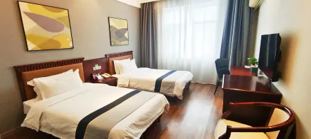 Home Inn Rui Bai Yun Hotel (Jianping Railway Station Anxing Building)
