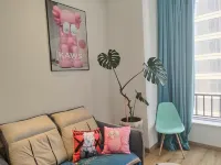 Beiguiyan Homestay Отели в г. Северная станция Даляня. спортивный центр