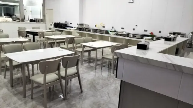 Chaka Shanshui Hotel