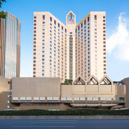 Jianguo Hotel Shanghai Отели рядом с достопримечательностью «Станция метро Xujiahui»