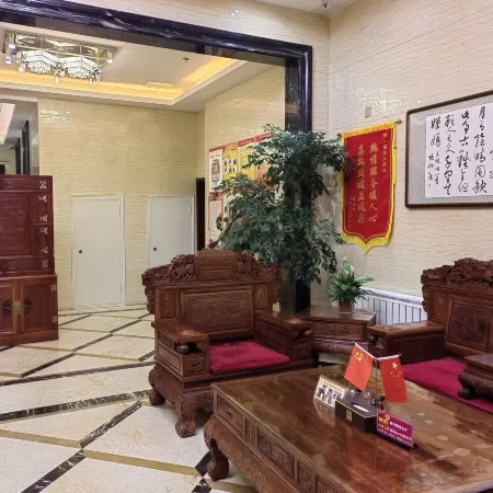 Wushen Tuyue Hotel
