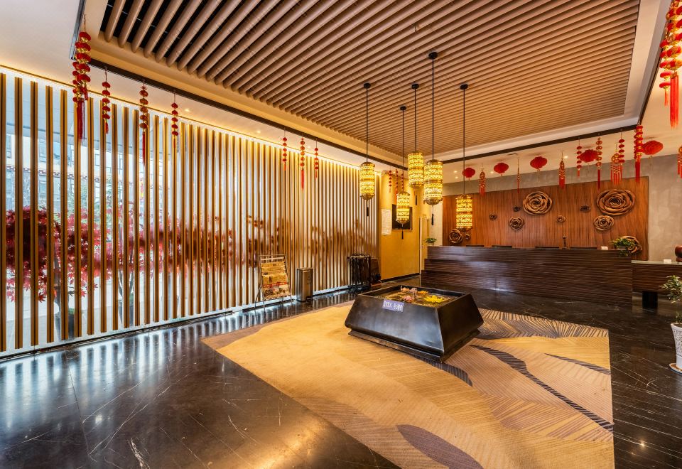 메트로폴로 진장 호텔