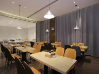 Borrman Hotel (Huaihua Xupu Railway Station) Hotels in Xupu