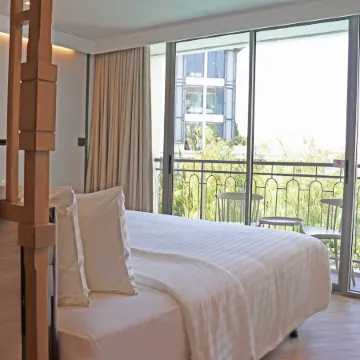 The Quarter Chaophraya by UHG