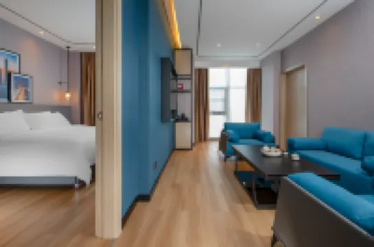 Junyi Hotel (Foshan Zumiao Lingnan Xintiandi Branch)