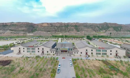 Orchid Garden Hotel (Jiaxian Baiyun Mountain Branch) Отели рядом с достопримечательностью «Baiyun Temple»