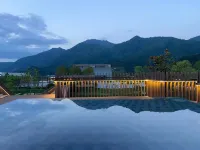 Mishu Shiye Mountain House Hot Spring Resort Hotels in Chongyi