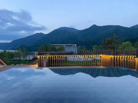 Mishu Shiye Mountain House Hot Spring Resort