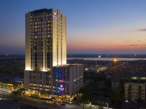 Zealax Hotel & Residence