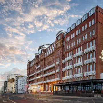 DoubleTree by Hilton Brighton Metropole