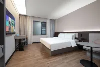 HanTing Hotel (Shenzhen Bao'an International Exhibition Center) Hotels in Shenzhen