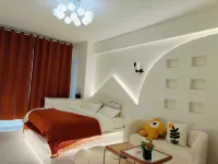 Shengji Smart Themed Homestay (Wanda) - balcony