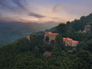 Dream Lohas of Mogan Mountain  Sunrise Hotel