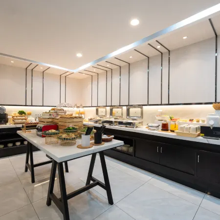 Ginza Jingsu Hotel (New Thailand Mao Road Bus Terminal)