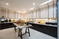 Ginza Jingsu Hotel (New Thailand Mao Road Bus Terminal) Hotels in Xintai