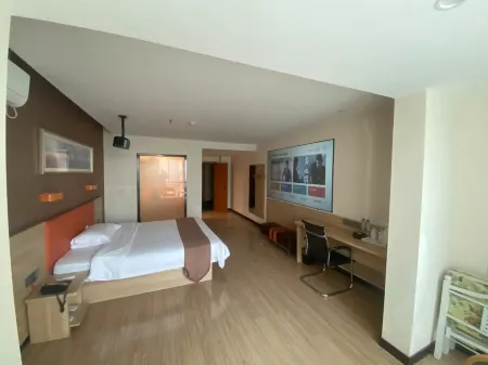 Century Famous City Hotel (Hengyang Wanda Branch)