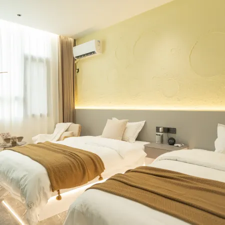 Wangxiangu Zhonglou Homestay(Wangxiangu Scenic Area)